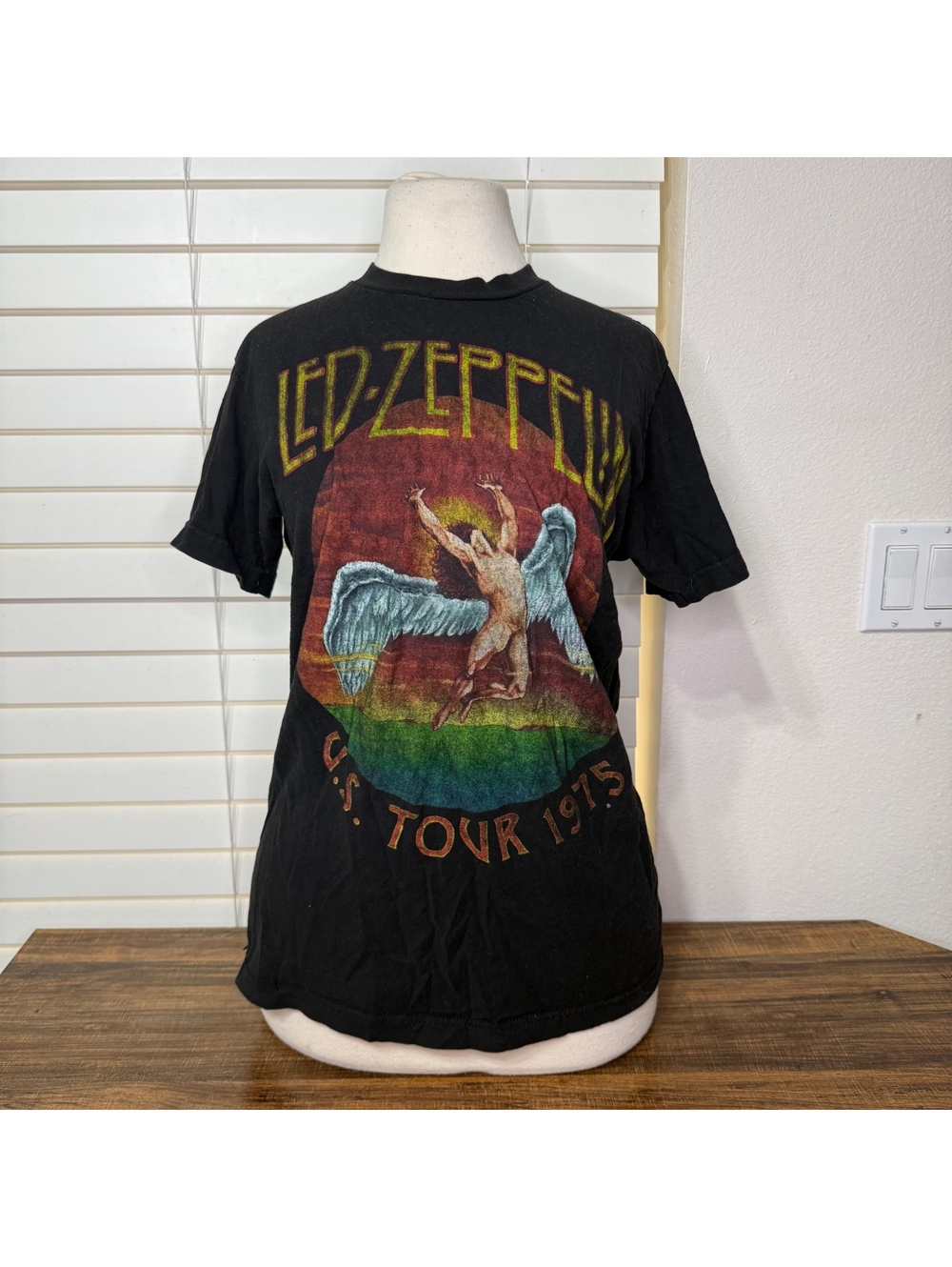 Led Zeppelin U.S. Tour 1975 Vintage Style Graphic T-Shirt Small